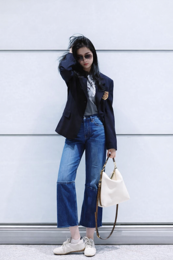 Lưu Diệc Phi gợi ý cách phối blazer và quần jeans lửng trẻ trung, năng động cho mùa xuân