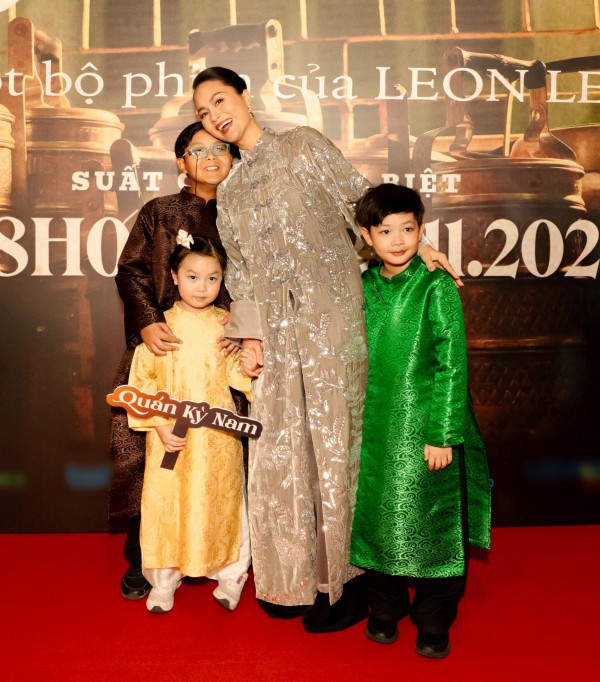 Mẹ 3 con Hải Yến khoe nhan sắc rạng rỡ, trẻ trung