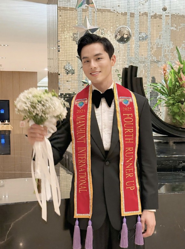 Người mẫu Vũ Linh đoạt danh hiệu Á vương 4 tại Manhunt International 2025
