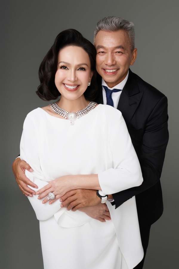 Nhan sắc Diễm My sau 32 năm hôn nhân