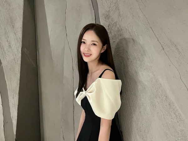 Nhan sắc của "Mỹ nhân đẹp nhất Hàn Quốc 2025" Chae Soo-bin