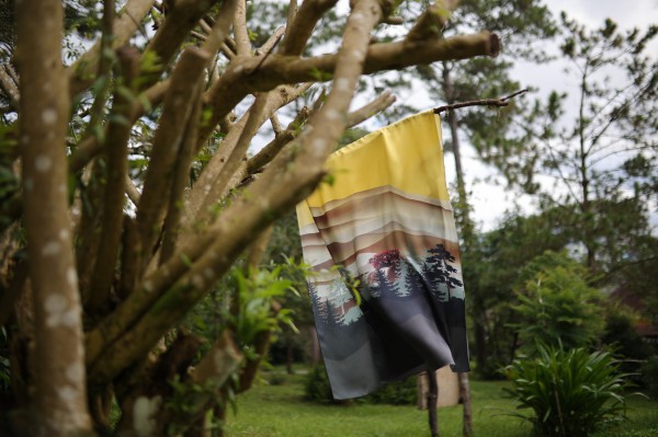 Nhanh tay chọn chiếc khăn trùm đầu chống nắng nóng 