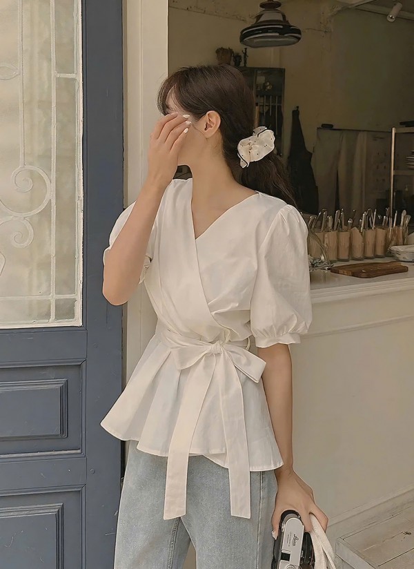 Những kiểu áo mát mẻ mùa hè giúp cải thiện vóc dáng