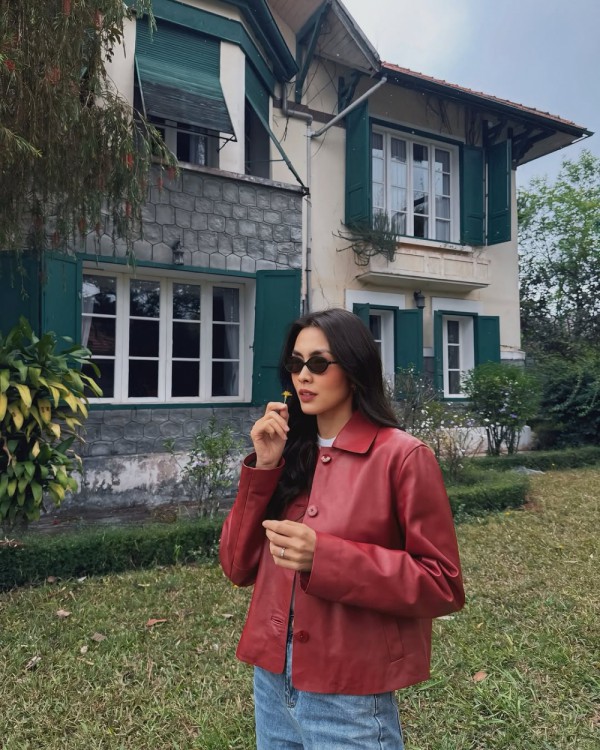 Những mẫu áo khoác giúp bản phối vào mùa hè thêm phong cách