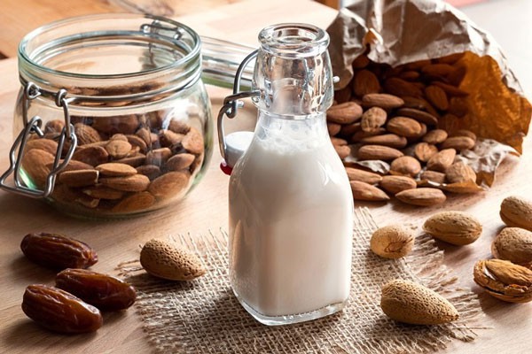 Những mẹo thay đổi thói quen ăn uống giúp cải thiện làn da