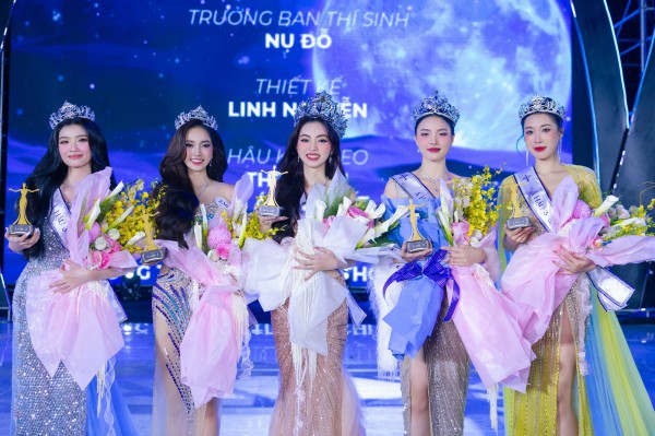 Nữ sinh Đại học Công nghiệp TPHCM đăng quang Hoa hậu Sinh viên Việt Nam 2025 Nữ sinh Đại học Công nghiệp TPHCM đăng quang Hoa hậu Sinh viên Việt Nam 2025