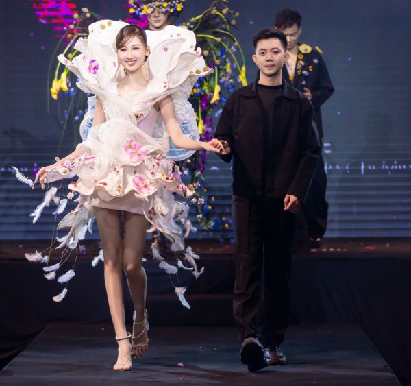 Thiên Ân, Quế Anh, Lê Hoàng Phương 