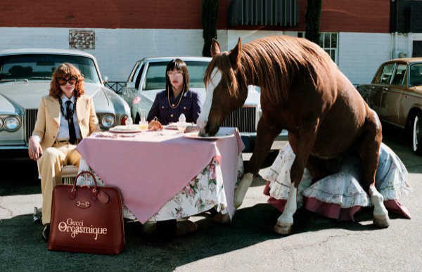 Thiết kế chào đón năm con ngựa 2026 từ các nhà mốt đình đám