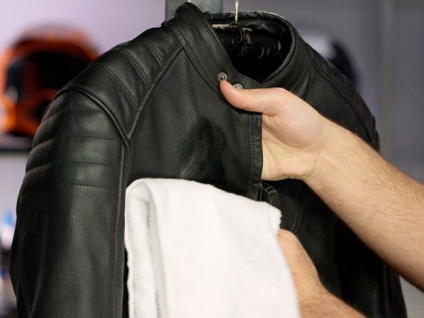 Thời trang bền vững: Để tủ đồ của bạn thực sự xanh