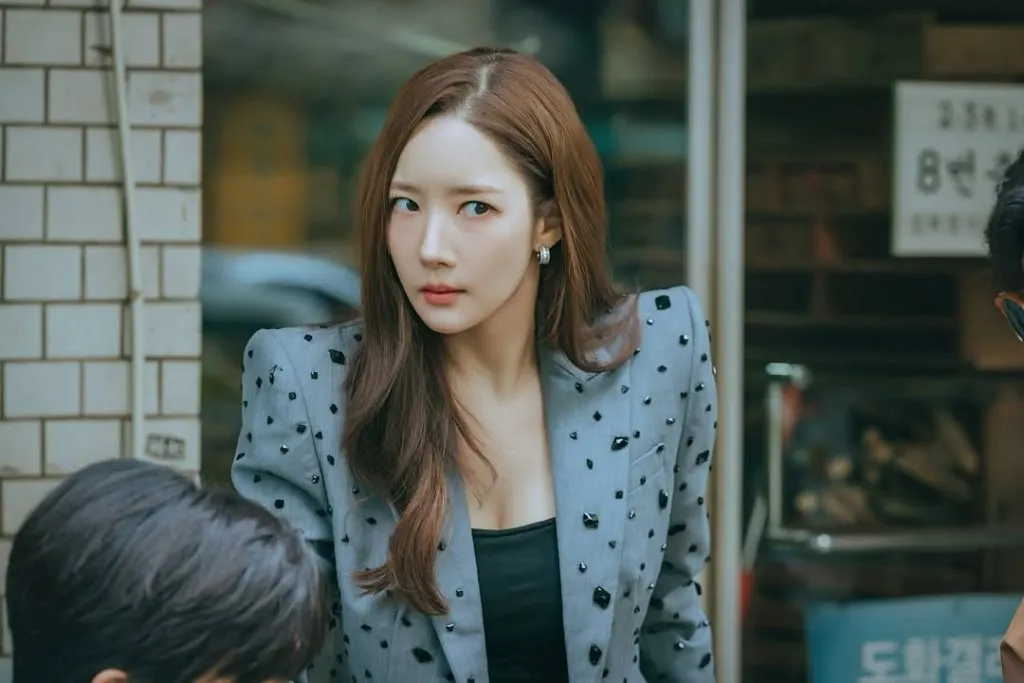 Thời trang đa phong cách của Park Min Young trong 