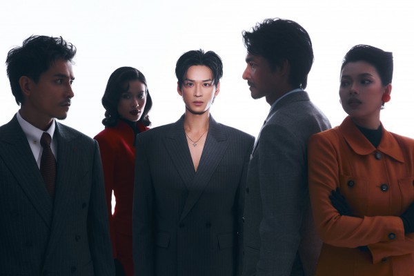 Trần Nghĩa khoe vẻ điển trai