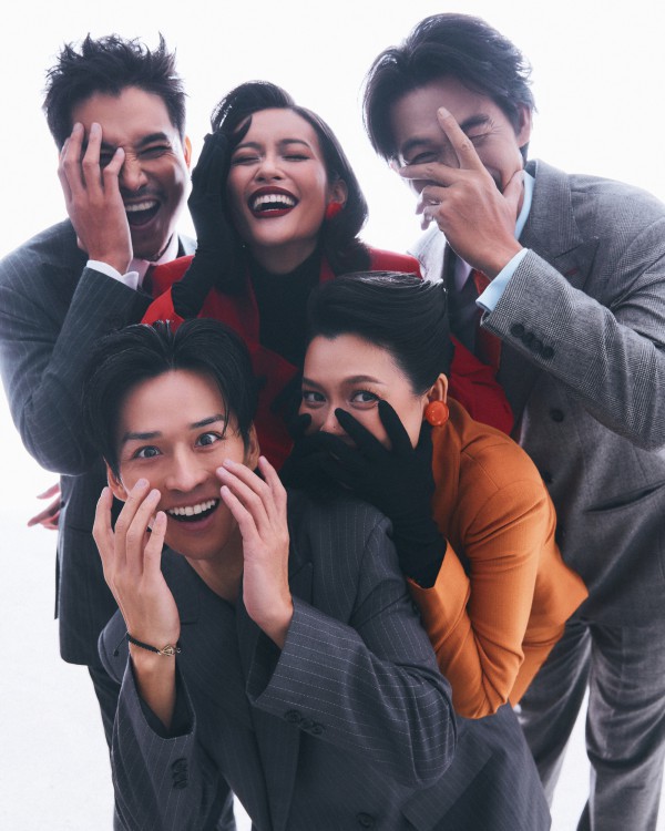 Trần Nghĩa khoe vẻ điển trai