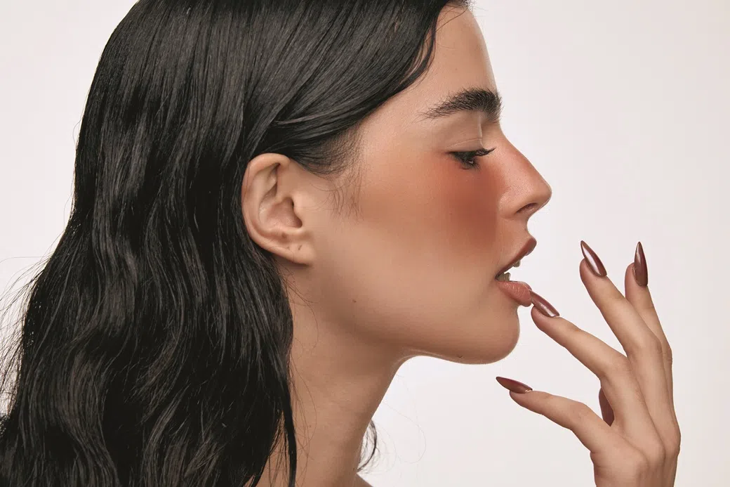 Trào lưu trang điểm ấm áp, ngọt ngào phủ sóng dịp cuối năm