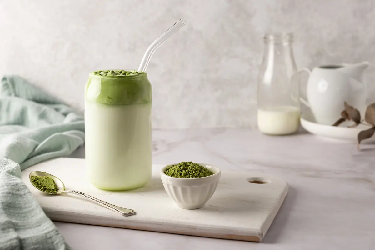 Uống matcha nhiều dễ gây rụng tóc?