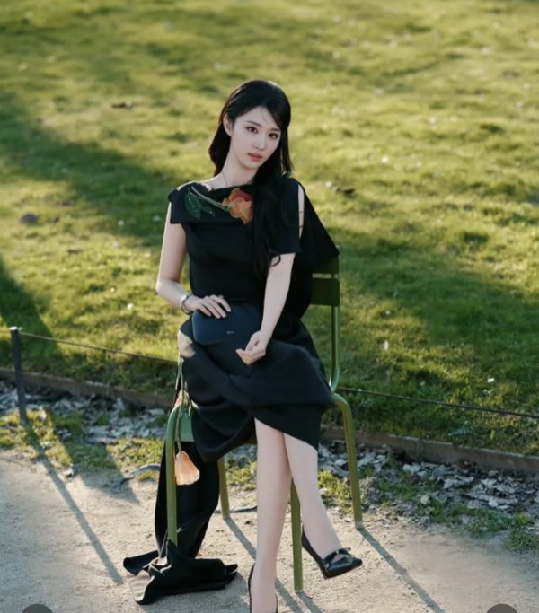 Vương Sở Nhiên đọ sắc cùng Jisoo (Blackpink) tại show Dior 2026