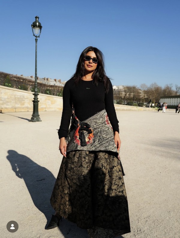 Vương Sở Nhiên đọ sắc cùng Jisoo (Blackpink) tại show Dior 2026