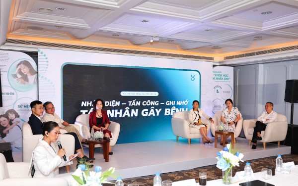 Lần đầu tiên có Hội đồng bác sĩ giải đáp mọi thắc mắc nuôi con cho 