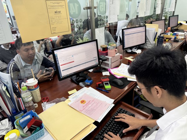 14 thủ tục đất đai sẽ do cấp xã giải quyết mà người dân cần biết 14 thủ tục đất đai sẽ do cấp xã giải quyết mà người dân cần biết