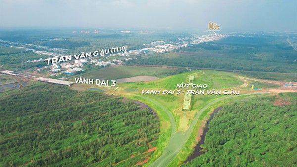 Bất động sản Đông - Tây TP.Hồ Chí Minh, kẻ tám lạng người nửa cân