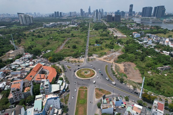 Nóng với giá đất, thuế đất