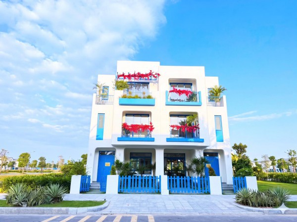 Santorini giữa lòng Cam Ranh: Nhà phố biển Hy Lạp xu hướng lưu trú mới tại CaraWorld