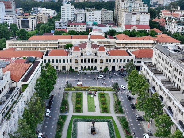 TP.HCM không bán trụ sở nhà, đất dôi dư sau sáp nhập