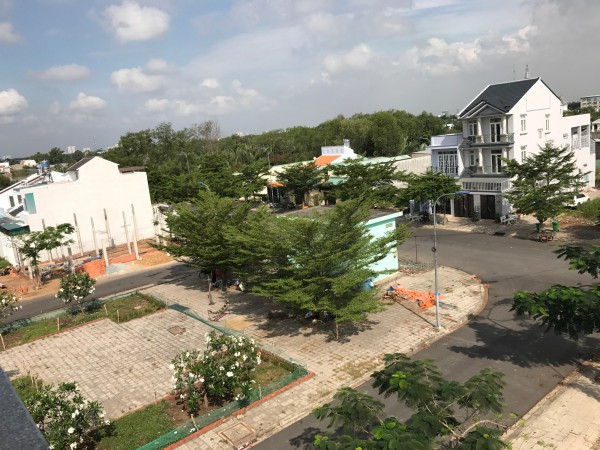 Đất nền sốt nóng cục bộ tại một số địa phương