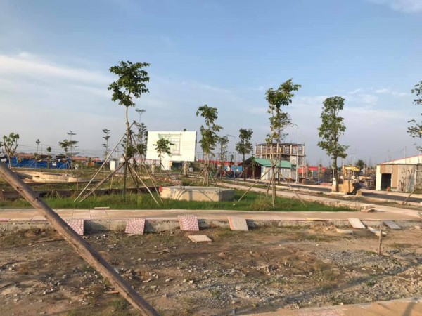 Đất nền sốt nóng cục bộ tại một số địa phương