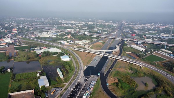 Đô thị Vành đai - Cao tốc: Dịch chuyển chiến lược đầu tư của các ‘ông lớn’