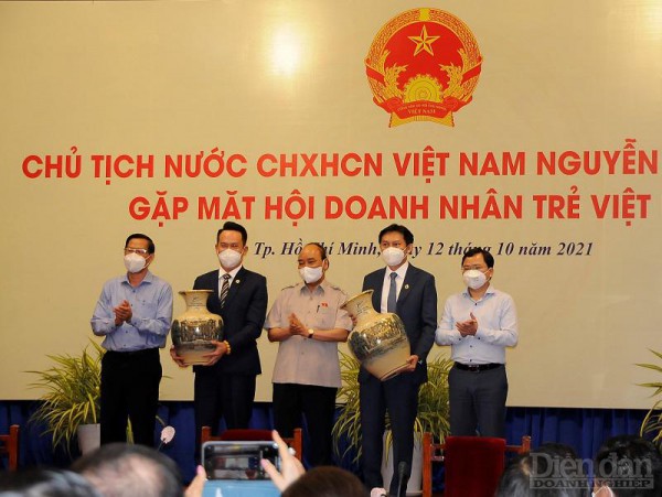 5 đề xuất của Hội Doanh nhân trẻ Việt Nam 5 đề xuất của Hội Doanh nhân trẻ Việt Nam