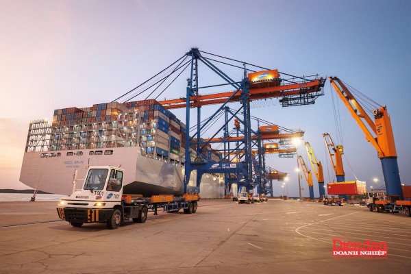 Cảng biển Việt Nam lọt top xử lý hàng container lớn nhất thế giới