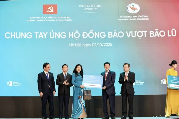 Chủ tịch IPPG được vinh danh Top 10 doanh nhân Việt Nam tiêu biểu