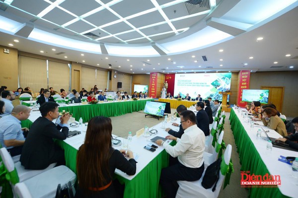 Chuyển đổi kép - động lực cho tăng trưởng kinh tế: Góc nhìn từ chính sách đến thực tiễn