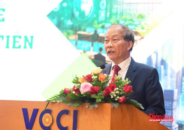 Chuyển đổi kép - động lực cho tăng trưởng kinh tế: Góc nhìn từ chính sách đến thực tiễn