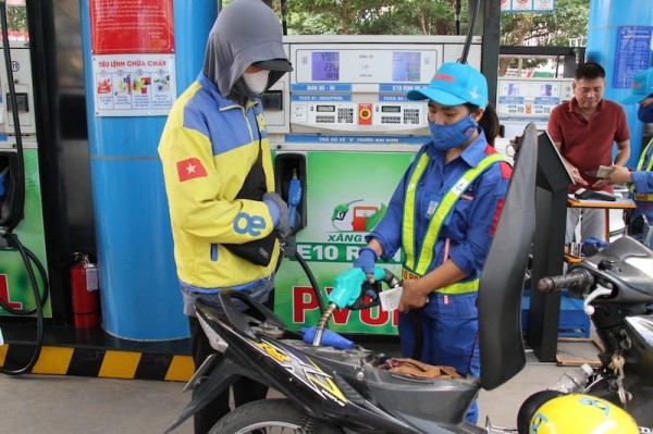 Doanh nghiệp chuẩn bị triển khai xăng E10 ra sao trước "giờ G"?