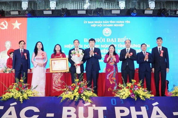 Doanh nhân Hưng Yên đoàn kết - hợp tác - bứt phá - thành công