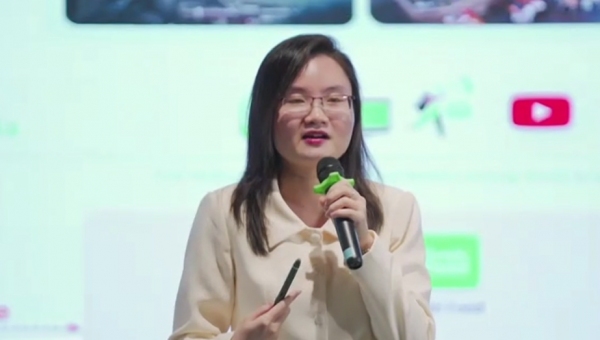 Giữ khách bằng dữ liệu và điểm thưởng mở