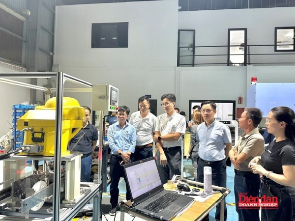 Gỡ “nút thắt” nhân lực chất lượng cao, mở đường tăng trưởng công nghiệp