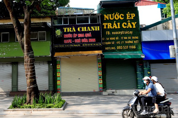 Hà Nội: Lực lượng chức năng ra quân tuyên truyền, nhắc nhở người dân phòng, chống dịch COVID-19 Hà Nội: Lực lượng chức năng ra quân tuyên truyền, nhắc nhở người dân phòng, chống dịch COVID-19