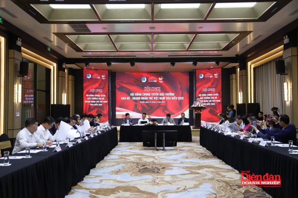 Hội nghị Hội đồng chung tuyển Giải thưởng Sao Đỏ - Doanh nhân trẻ Việt Nam tiêu biểu 2025