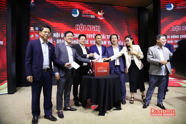 Hội nghị Hội đồng chung tuyển Giải thưởng Sao Đỏ - Doanh nhân trẻ Việt Nam tiêu biểu 2025