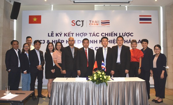 Lễ ký kết hợp tác chiến lược SCJ và Hiệp hội doanh nghiệp Thái Lan