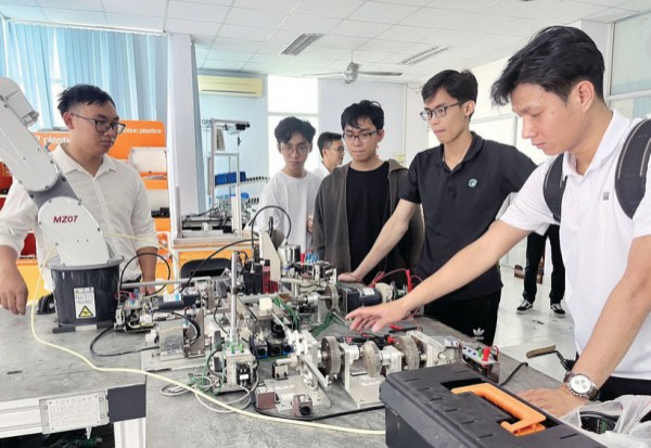 Lợi thế cạnh tranh từ công nghệ chiến lược