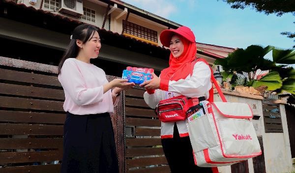 Mô hình kinh doanh độc đáo của Yakult