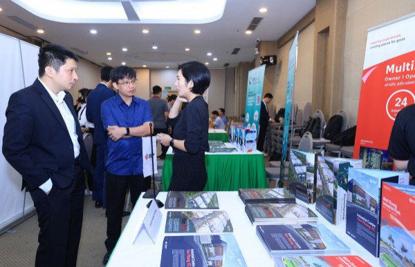 PHÁT TRIỂN BỀN VỮNG KHU CÔNG NGHIỆP: Cần tháo gỡ nhiều rào cản PHÁT TRIỂN BỀN VỮNG KHU CÔNG NGHIỆP: Cần tháo gỡ nhiều rào cản