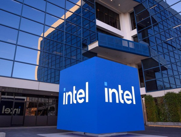 Thêm Intel “nhúng chân” vào lĩnh vực AI