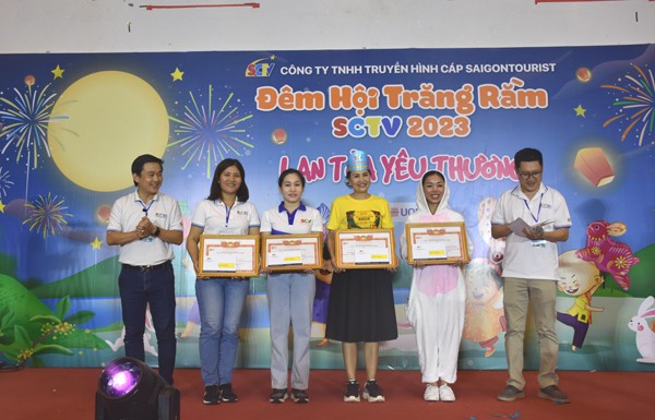 Tưng bừng, đầm ấm ”Đêm hội trăng rằm SCTV 2023”