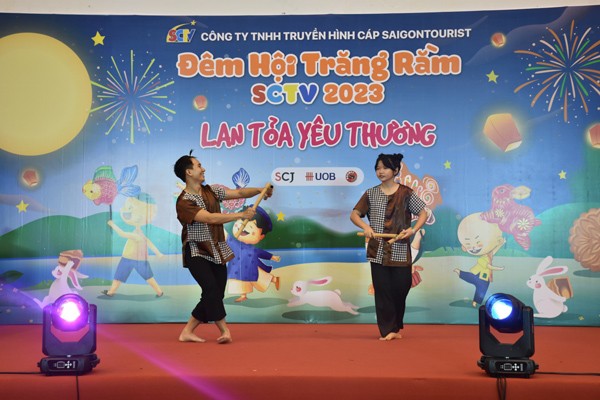 Tưng bừng, đầm ấm ”Đêm hội trăng rằm SCTV 2023”