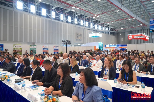 VILOG 2025 - "cầu nối" phát triển logistics xanh và hiện đại