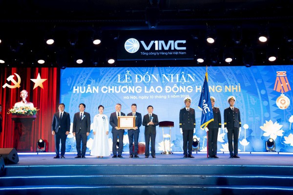 VIMC vượt sóng vươn xa
